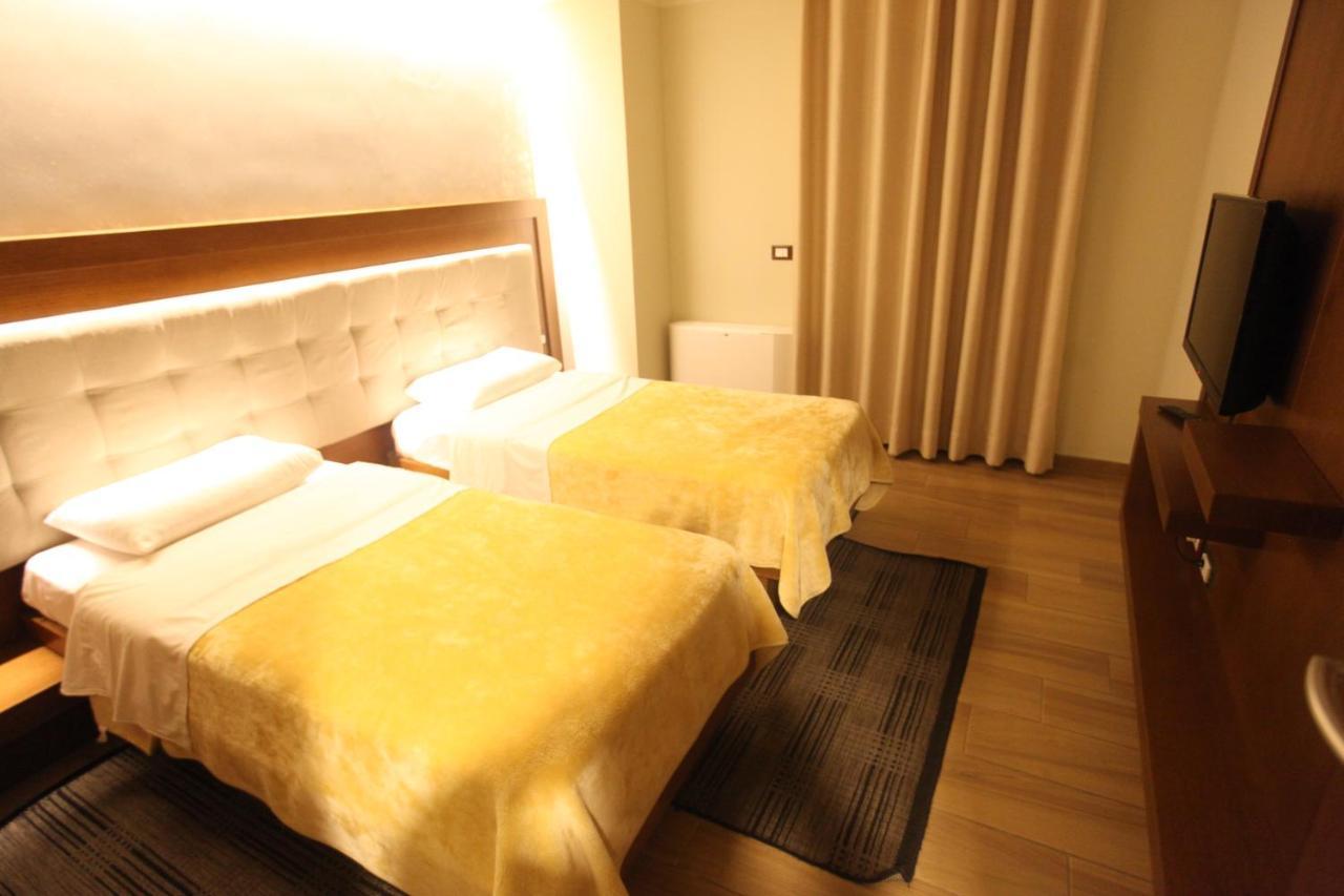 Hotel Alpin Llogara Dukat Extérieur photo