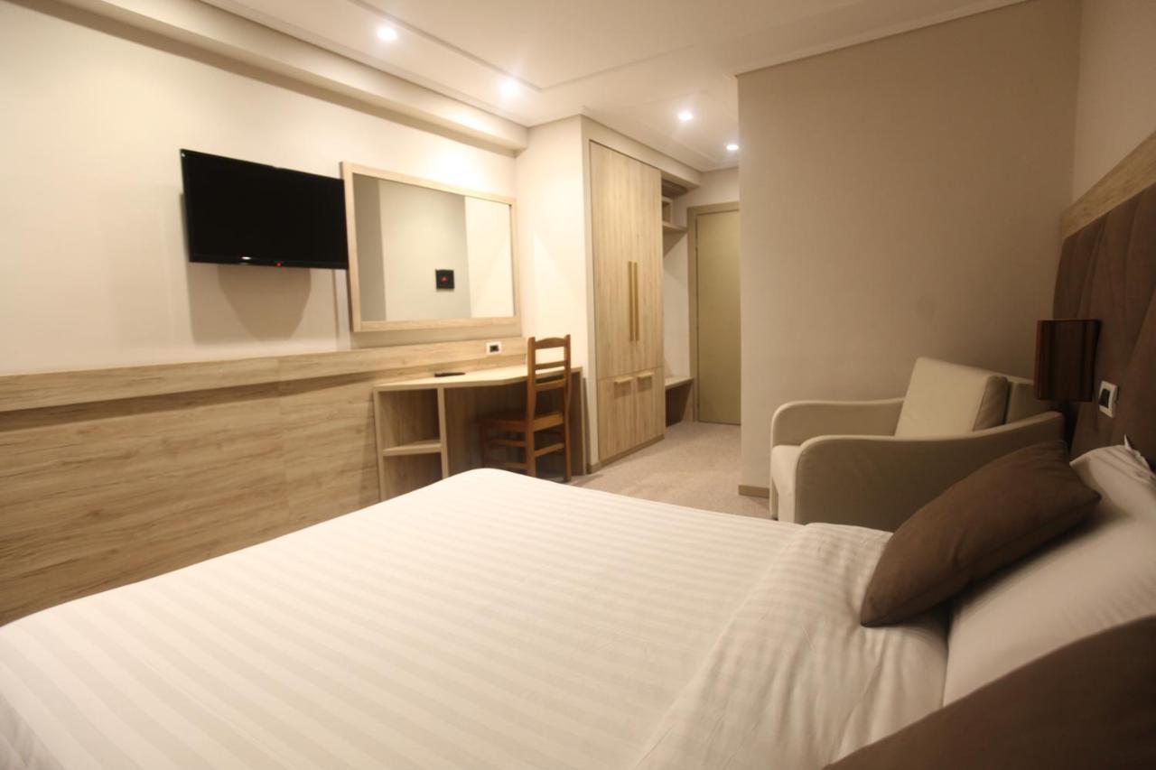 Hotel Alpin Llogara Dukat Extérieur photo