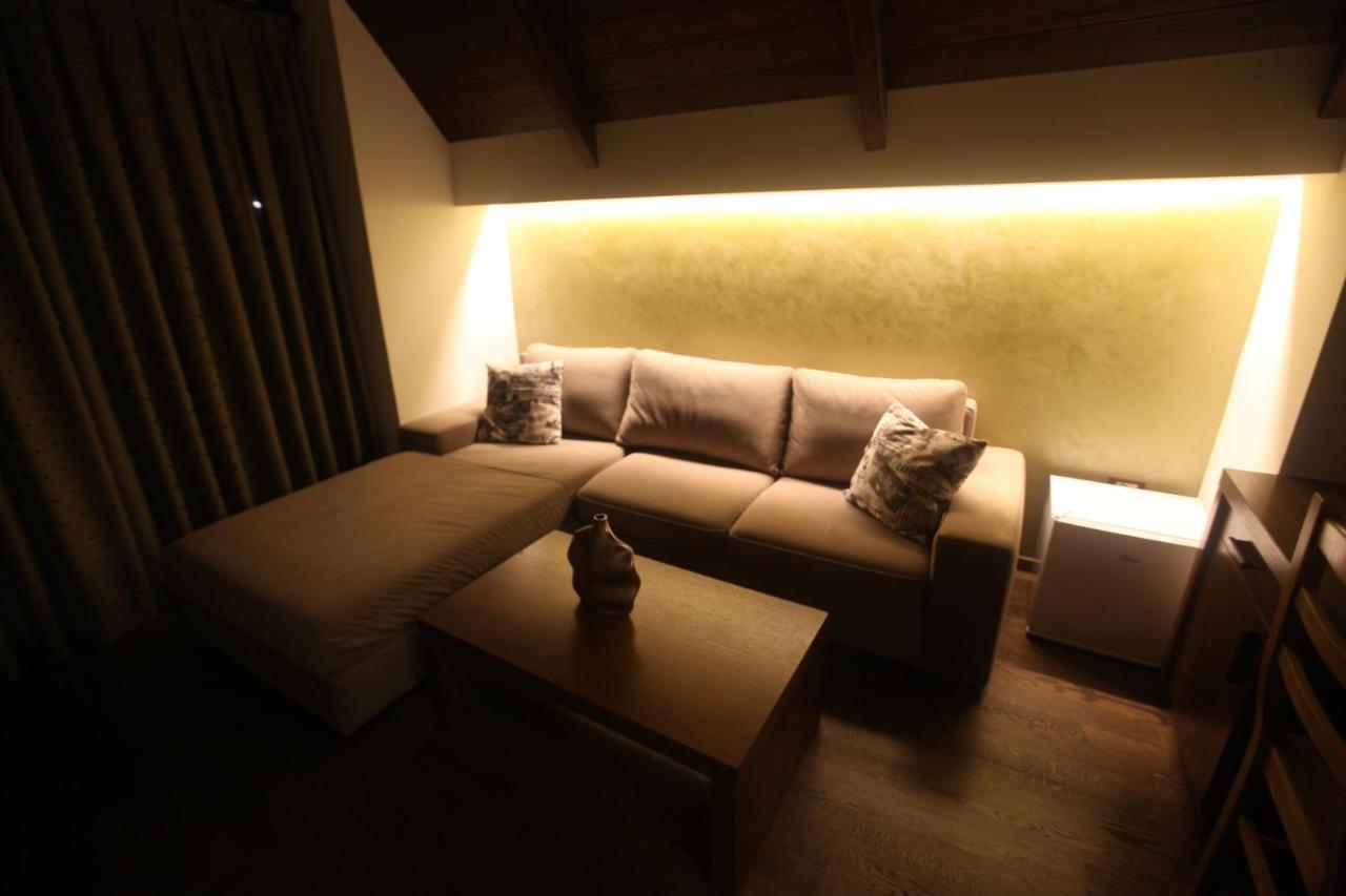Hotel Alpin Llogara Dukat Extérieur photo