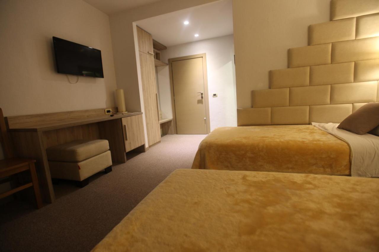 Hotel Alpin Llogara Dukat Extérieur photo