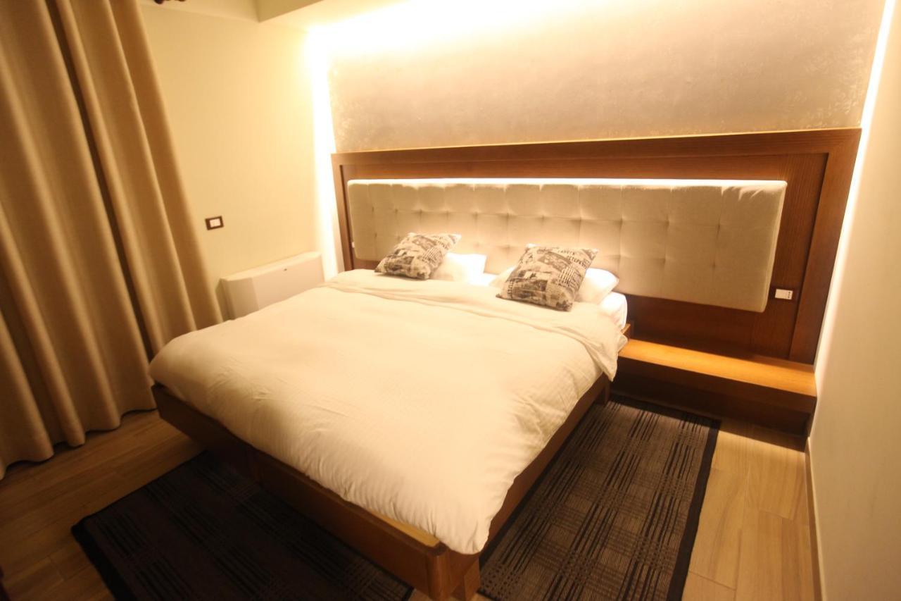 Hotel Alpin Llogara Dukat Extérieur photo