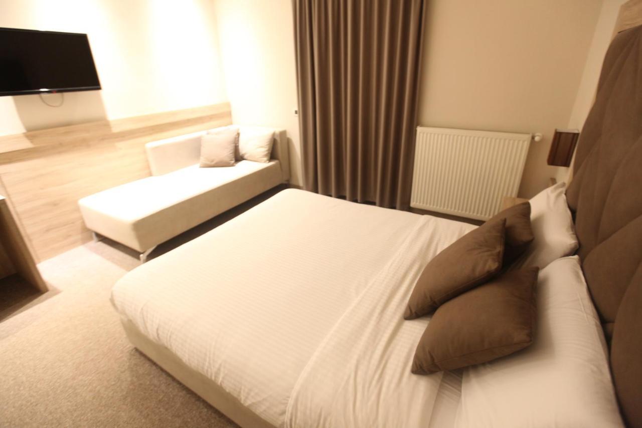 Hotel Alpin Llogara Dukat Extérieur photo