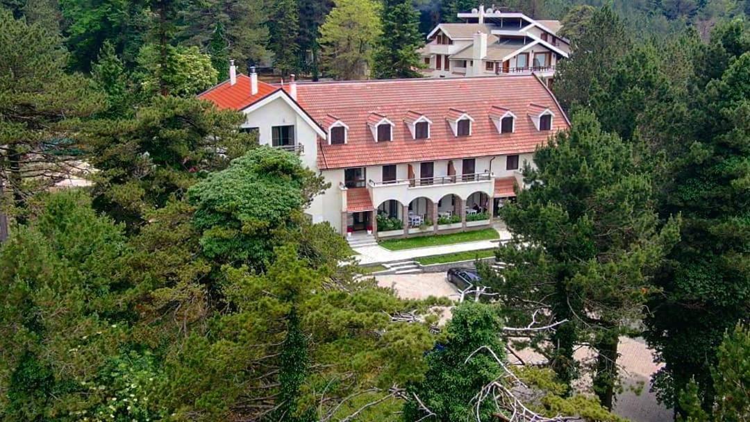 Hotel Alpin Llogara Dukat Extérieur photo